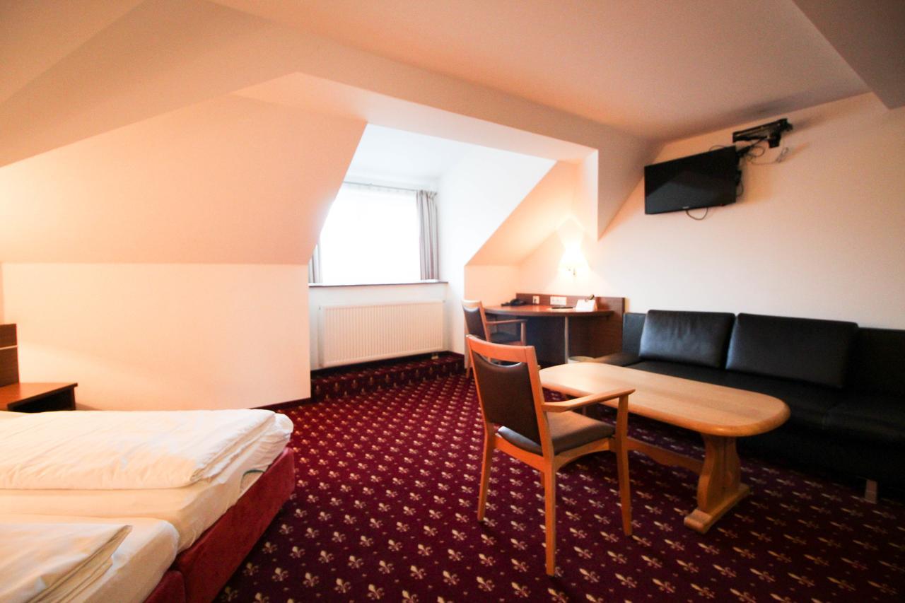 Hotel-Gasthof Obermeier Allershausen Extérieur photo