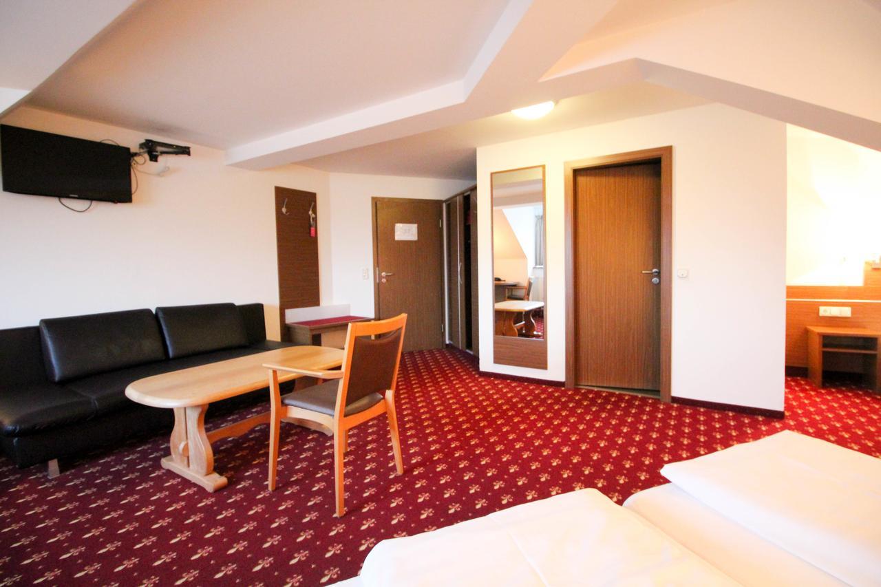 Hotel-Gasthof Obermeier Allershausen Extérieur photo