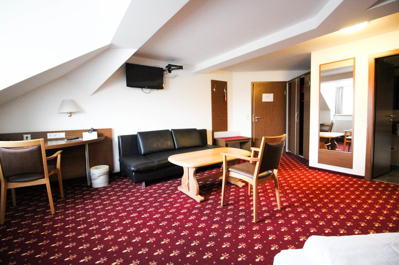 Hotel-Gasthof Obermeier Allershausen Extérieur photo